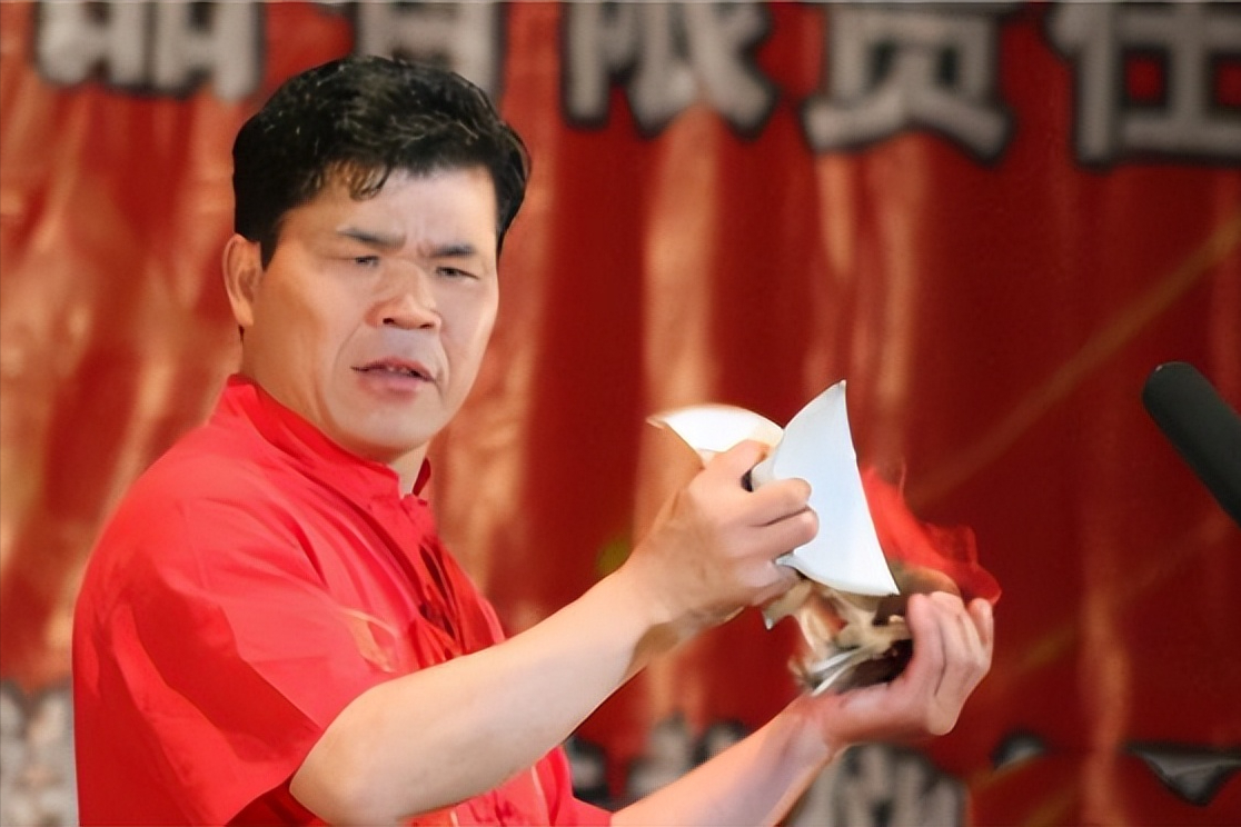 世界上最穷的人(世界上最穷的明星)
