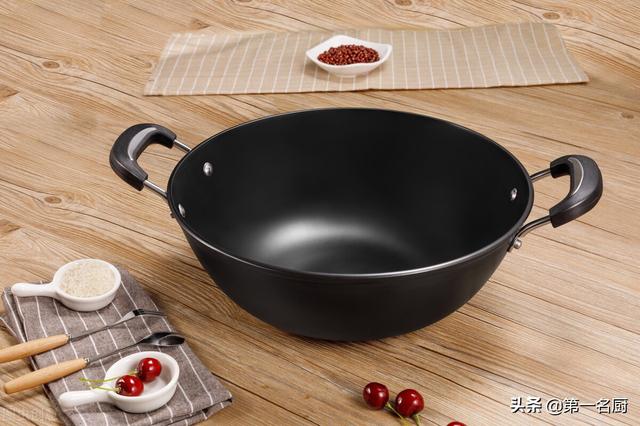 生铁和熟铁的区别，生铁和熟铁的熔点（铁锅分“生铁”和“熟铁”）