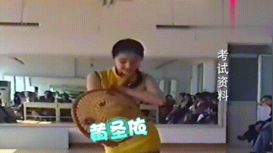 黄圣依拍过的电影，黄圣依有拍哪些电视剧（黄圣依：婚变风波后首露面）