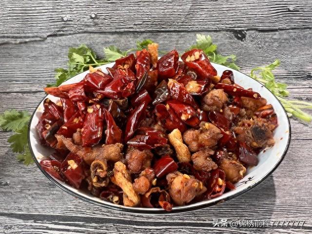 土鸡肉做法大全，中国美食土鸡的10种经典烹饪方式