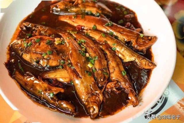鱼为什么有腥味，鱼的味道很腥（千万别用酒和醋去腥）