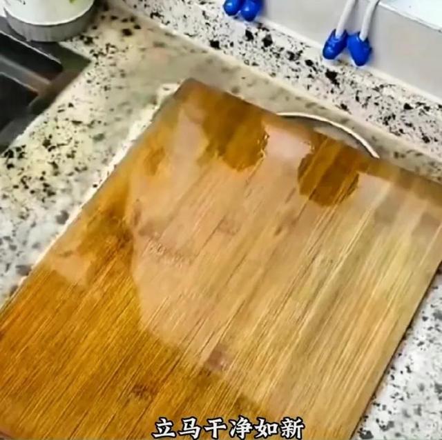 小苏打去霉点最有效的方法，小苏打怎么去霉斑（活了30年才知道的除霉小技巧）