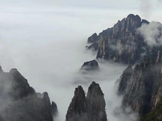 黄山云海奇观美景，黄山又现云海奇观 宛若仙境