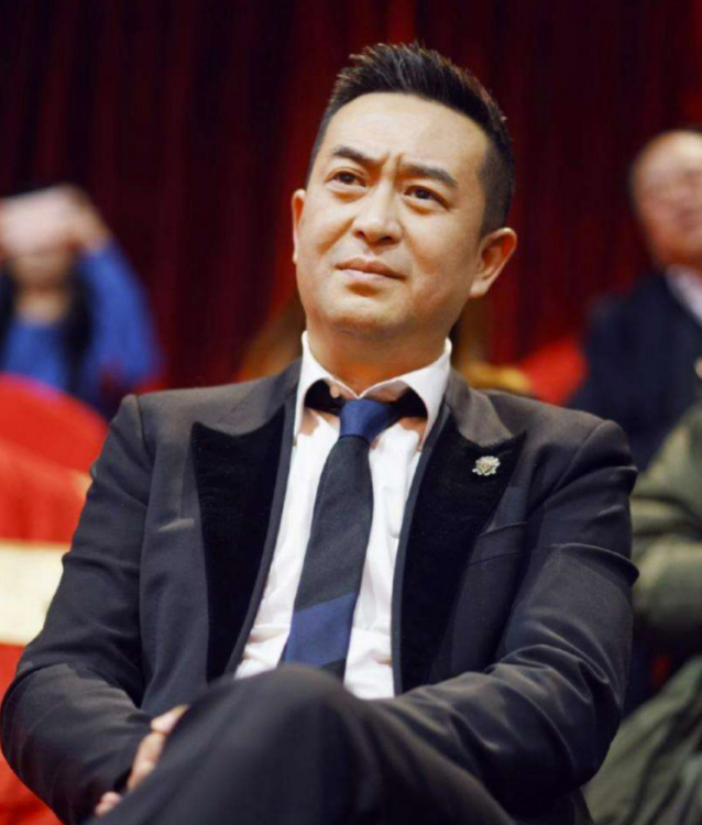 张嘉译的妻子，知名演员杜珺：与张嘉译离婚后（张嘉译的妻子是谁呀 个人资料）