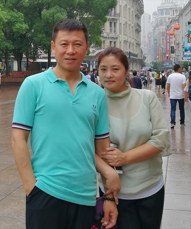 胡亚捷与妻子汤静：一边互相嫌弃，一边不离不弃，活成儿子的榜样