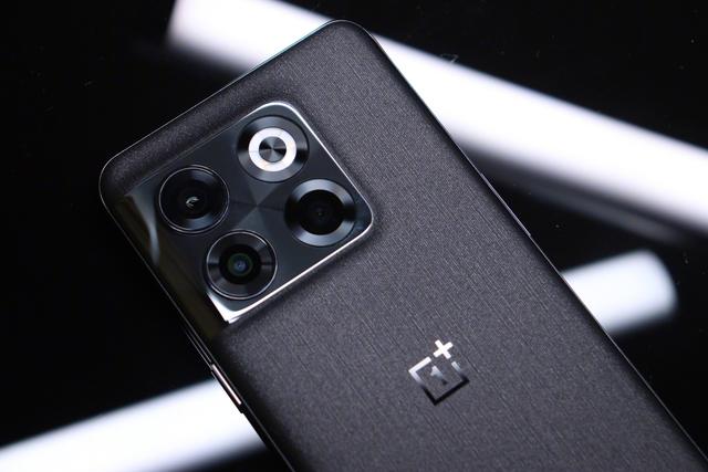 一加手机属于哪个品牌，国产手机排行榜2022前十名最新（一加是OPPO的吗）