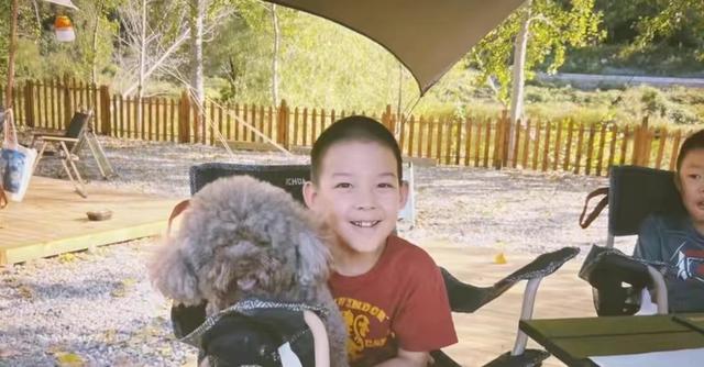 梅婷个人资料，梅婷个人资料简介图片老公（9岁女儿继承妈妈黑眼圈超可爱）