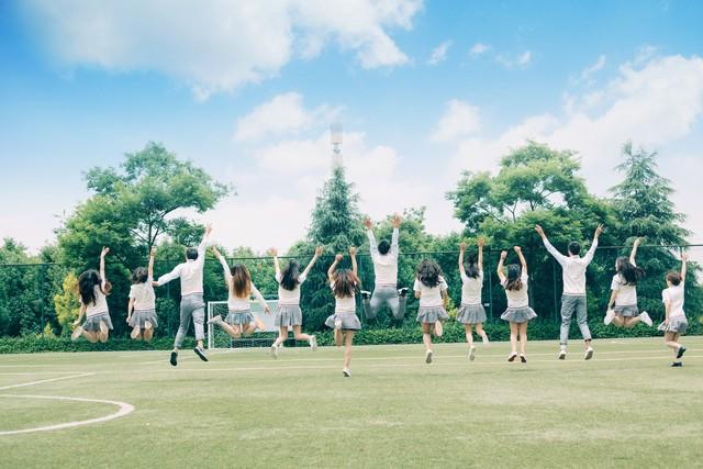 姐妹朋友圈话语，姐妹朋友圈话语怎么写（超适合聚会见面的朋友圈文案）