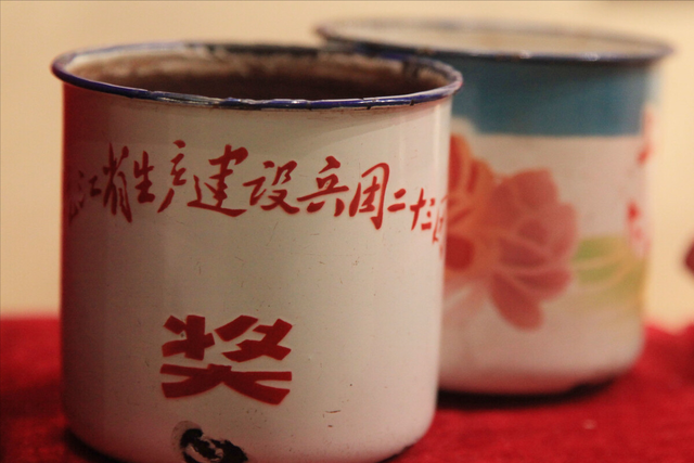 搪瓷是什么材质，搪瓷是什么材质容易碎吗（国内曾经火爆一时的“搪瓷”）