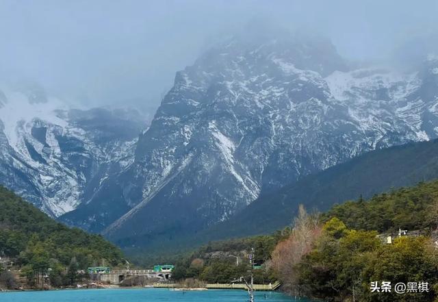 在云南旅游怎么跟团游好一点呢，2023年丽江跟团旅游攻略