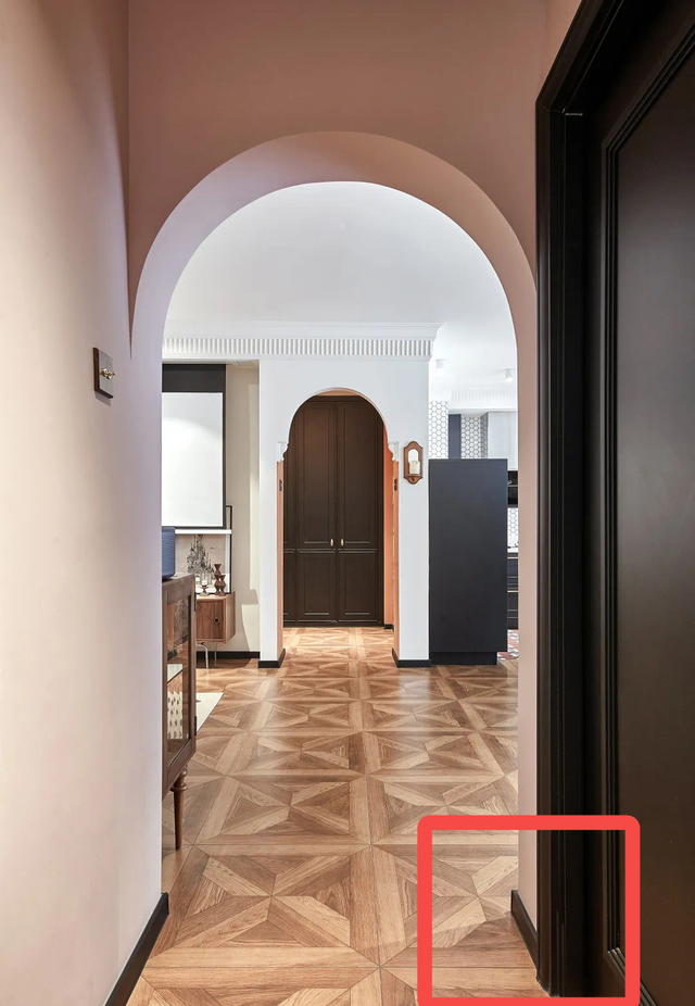 踢脚线尺寸，踢脚线怎么量（你们家因为踢脚线翻车）