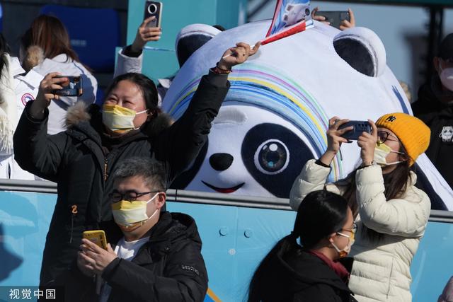 埻怎么读（墩怎么读，土字旁右边加个亨在加一横在了中间（“冰墩墩”英文叫什么）