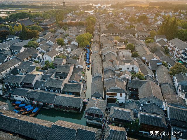 人生最值得去的古镇，中国的50个绝美古镇
