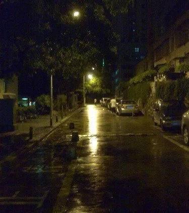 揭露地沟油的记者李翔，李翔 地沟油（夜晚在家门口遇害）