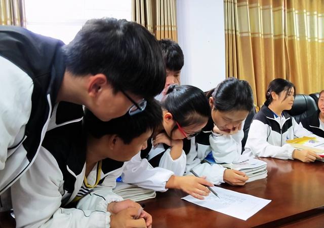 2022年高考分数线预测，河北2022年高考本科分数线预测（2022高考预测分数线或将“下降”）