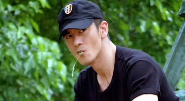 2,剧情简介:金宸资本经理吴恪之有着犀利的投资眼光,同时也有着桀骜不