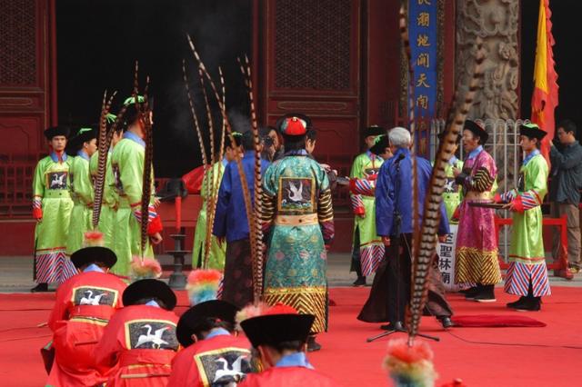 2004是什么年，2004年属猴的人是什么命（2004年中国曲阜国际孔子文化节）