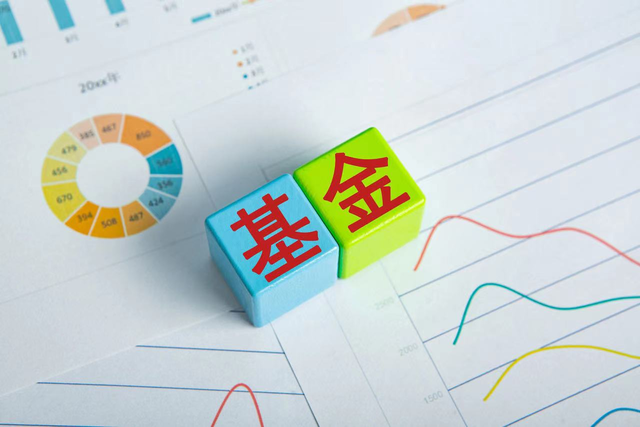 如何购买封闭式基金(管不住手就买封闭基金)