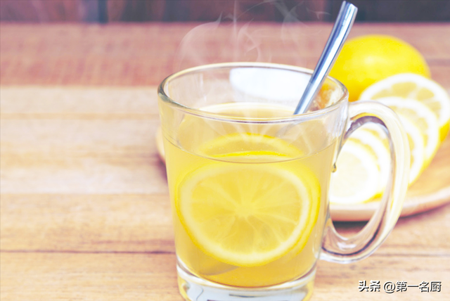 柠檬茶的制作方法，自制柠檬红茶的方法与步骤（教你3款\