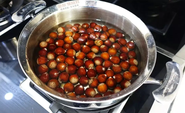 炒板栗简单实用版怎么做，想吃糖炒栗子不用买