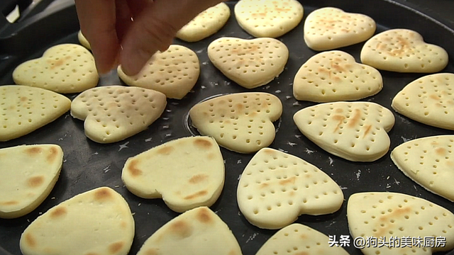 饼干的做法，饼干的做法和配方（想吃饼干不用买）