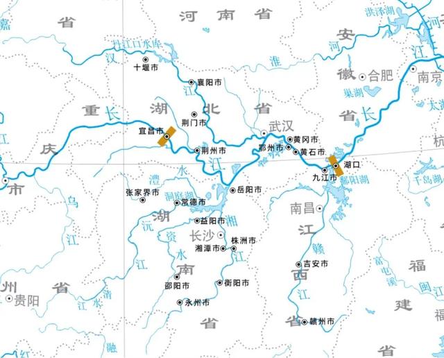 长江流域降水图，径流量达近万亿立方米