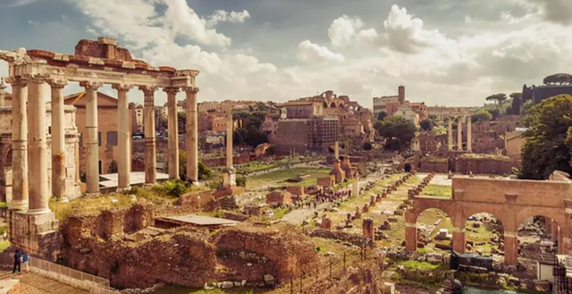 罗马法律文化，对当时生活产生了深远的影响