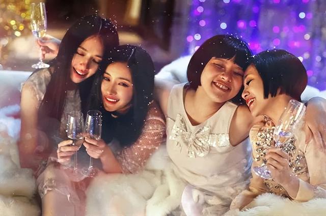 三十而立剧情，三十而立剧情最后为什么死了（尺度大到上天，成年人性教育片）