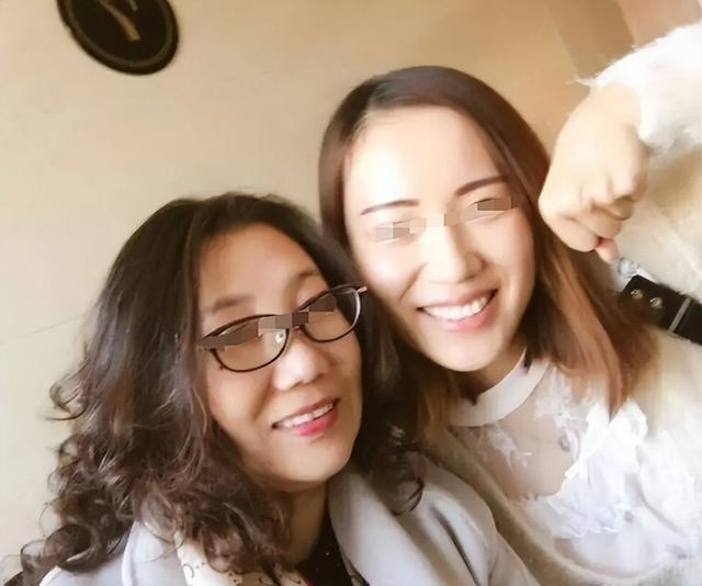 江歌是谁，江歌是谁发生了什么事（躲在门后活下来的刘鑫）