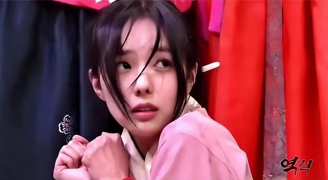 韩国最美十位女星，2023年韩国最美的10大女星