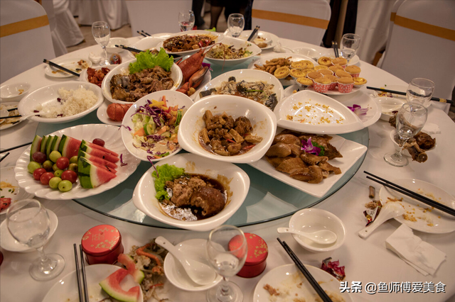 炸鱼丸子怎么做汤家常，炸鱼丸子怎么做汤家常做法（吃4样做2事忌3事）