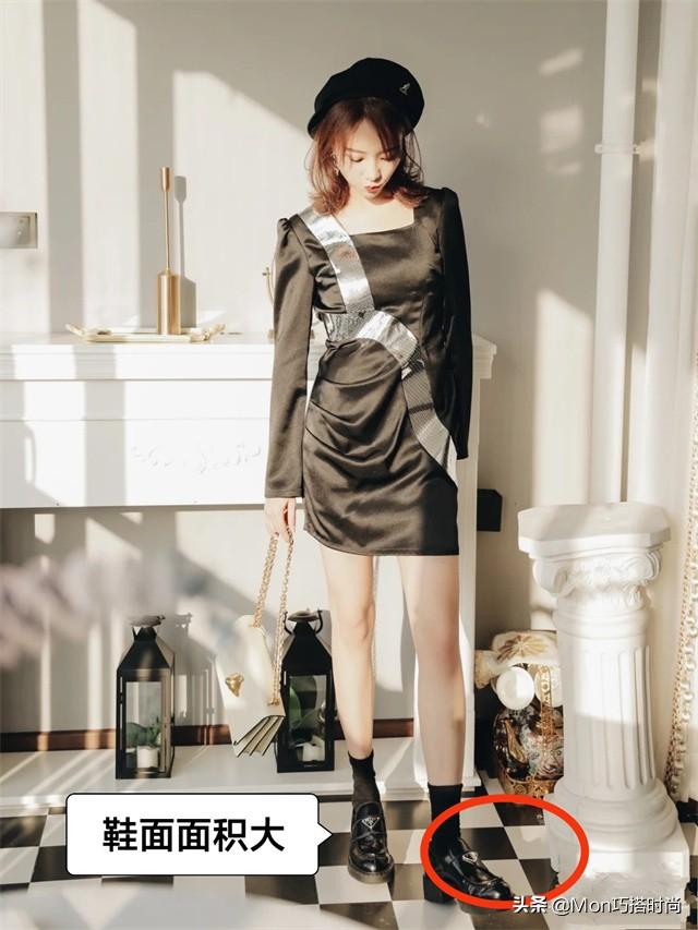 配裙子穿的鞋子，女生穿裙子配什么鞋比较好看（穿裙子还是最配“乐福鞋”）