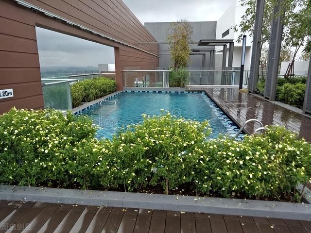 卧室阳台封闭式好还是开放式好，卧室阳台是封闭好还是不封闭好（封闭式阳台好还是开放式好——安全性有很大不同）