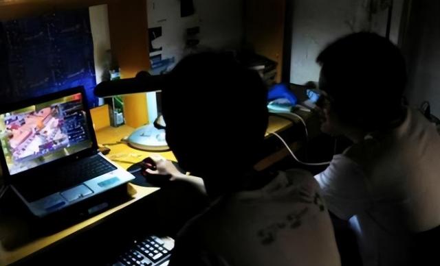 中考是在自己学校考吗，2021年中考是在自己学校考吗（中考后才发现差距）