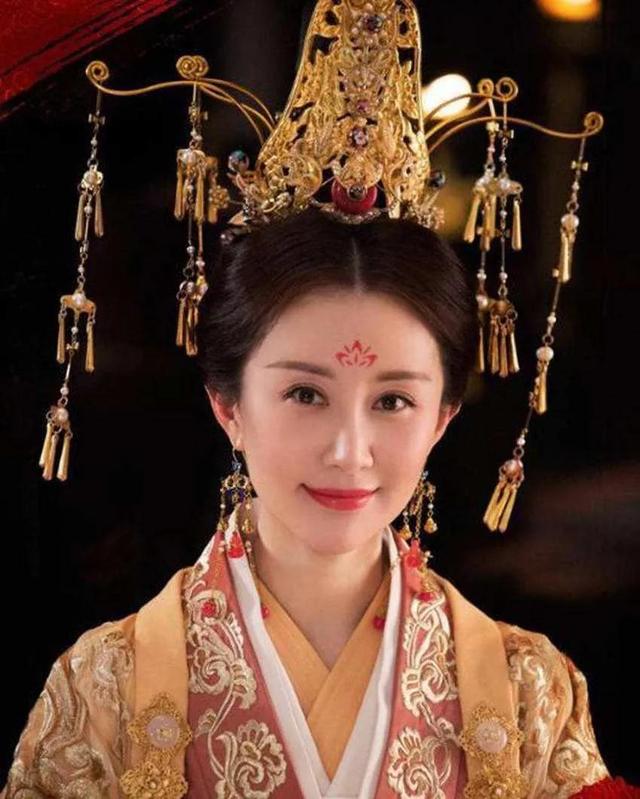 发现孩子早恋家长应该怎么办，发现孩子早恋家长应该怎么办案例（孩子早恋，家长该怎么办）