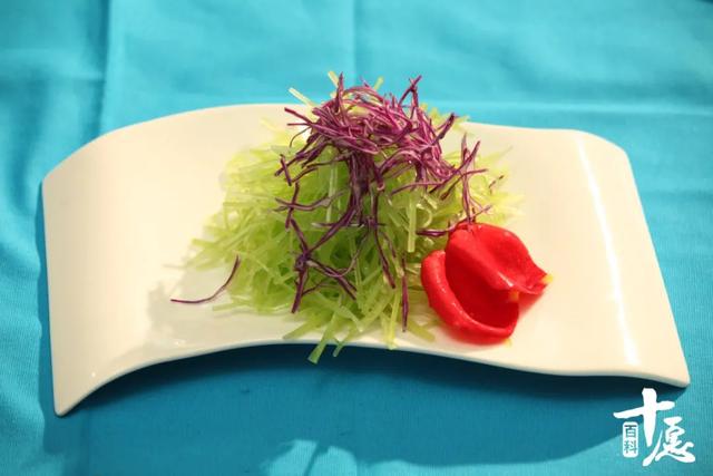 信佛可以吃肉吗，为什么佛教不可以吃肉但可以吃素（不能站在道德制高点上挥动大棒子）
