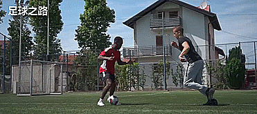 踢足球的三大技巧，踢足球的三大技巧是什么（这三个技巧必须要掌握）