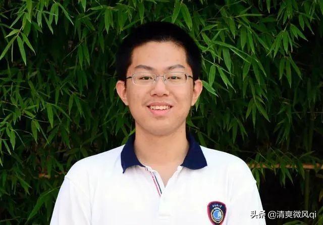 高考最高分是多少，2021年渭南高考状元名单是谁（高考史上分数最高的三个人）