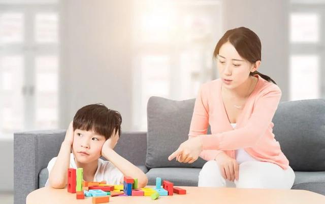 每看完一本书后，都会写读后感的星座（<特别家教1137期>）