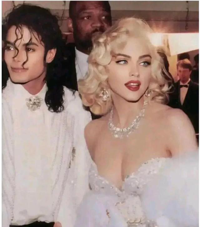 杰克逊 麦当娜，全球十大影响力歌手（麦当娜和杰克逊）