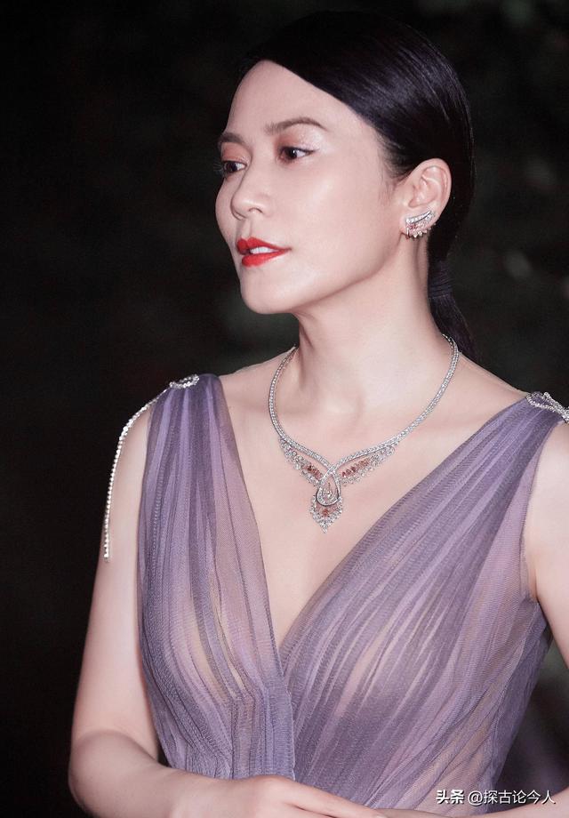 年轻的女明星有哪一位结婚了，至今未婚的5位女明星