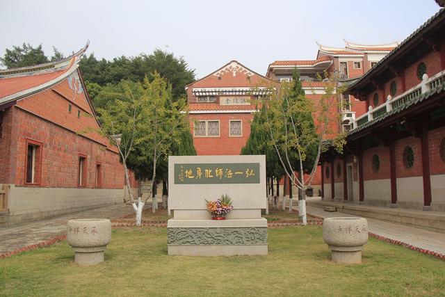 泉州旅游必去十大景点推荐，国内最适合穷游的10个地方（泉州必打卡的十处景点）