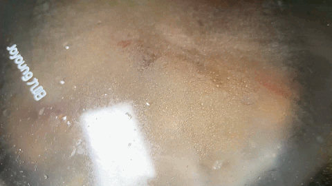 煮花生怎么煮好吃，水煮花生家常做法（加黄瓜丁和胡萝卜）