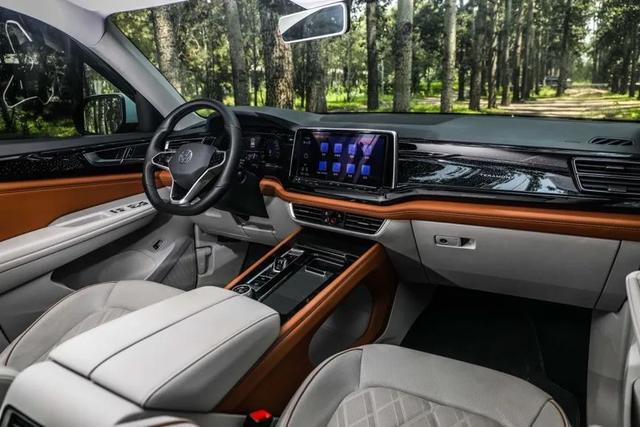 途昂油耗多少钱一公里，途昂每公里油耗多少钱（数字化升级的全新途昂）