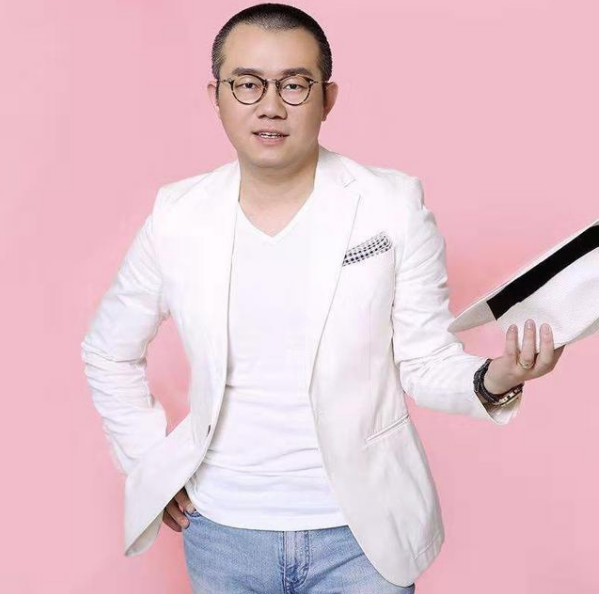 情感导师乐嘉和涂磊谁更厉害，满口仁义道德、不可一世的涂磊