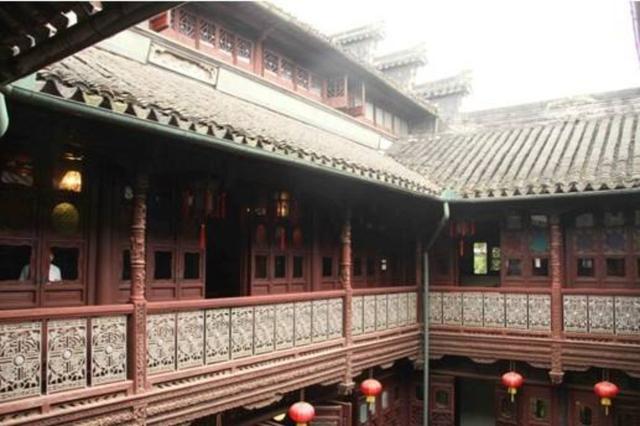 江苏吴县是属于哪个市，江苏吴城属于哪个市（旧时吴县的县衙；此“吴县”是今天的苏州吗）