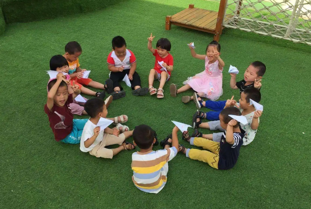 当幼师好吗，女生当幼师好吗（为何依旧深受学生青睐）