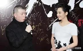 许晴最近近照曝光，穿蕾丝上衣有点撑的既视感