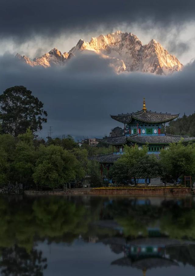 丽江在云南哪个地方，丽江在云南的什么位置（丽江古城在哪里）