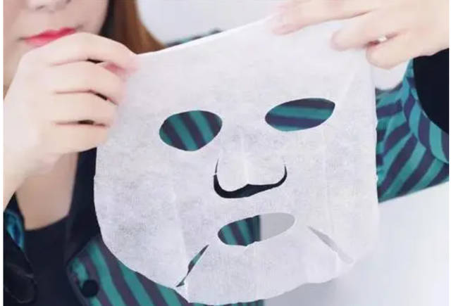 ahc面膜怎么样，ahc面膜黄金面膜怎么样（5款看似平价、实则性价比极低的面膜）